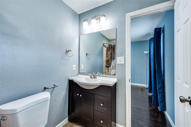 Building Photo - 8935 Clearwater Dr