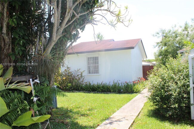 Building Photo - 30724 SW 154th Ct