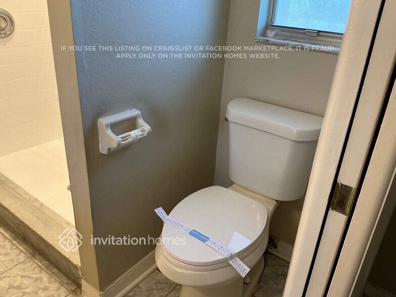 Building Photo - 417 Oakleaf Blvd