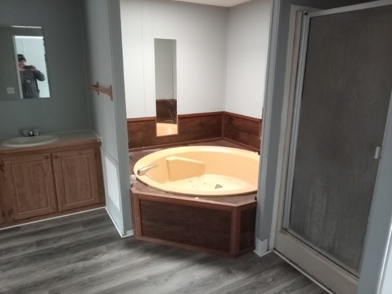 Building Photo - 2500 Mann Rd