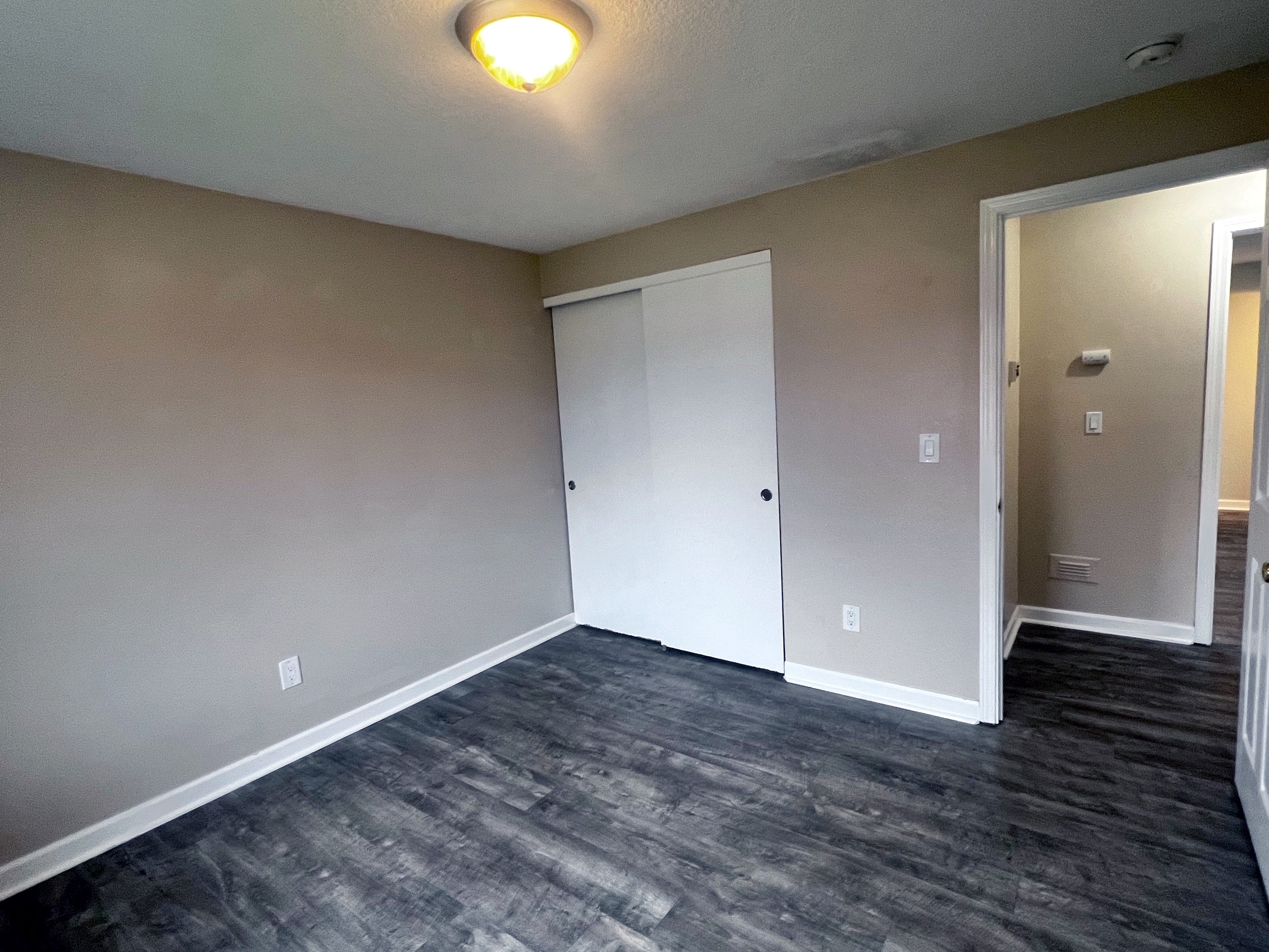 Building Photo - 15807 NE 86th Cir