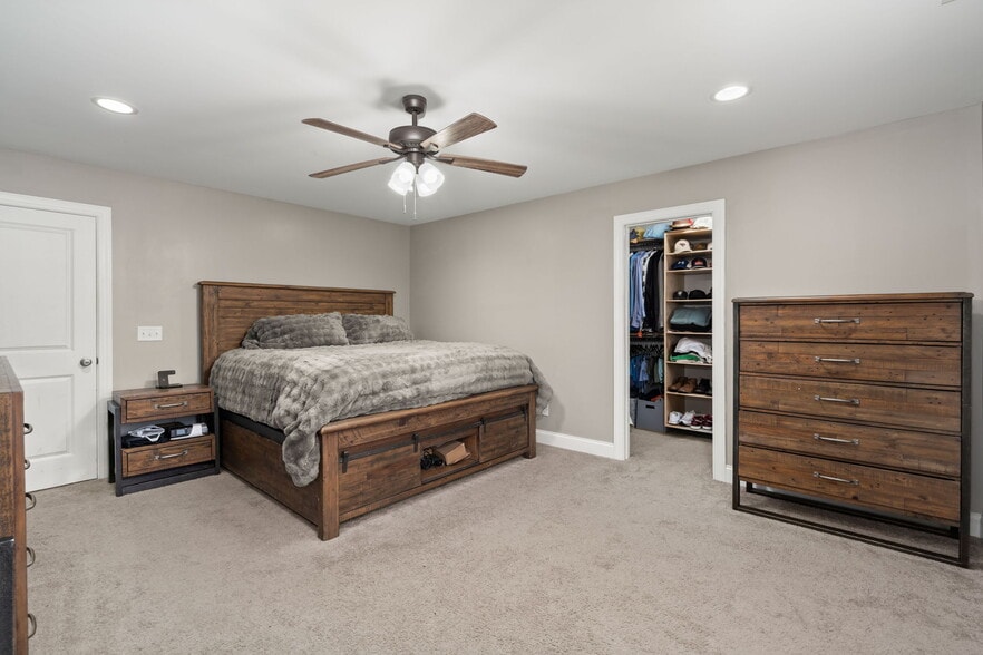 Building Photo - 65 Folly Road Blvd