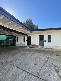 Building Photo - Florida St