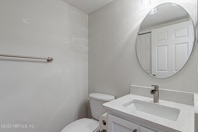 Building Photo - 2315 Wood Hollow Ln