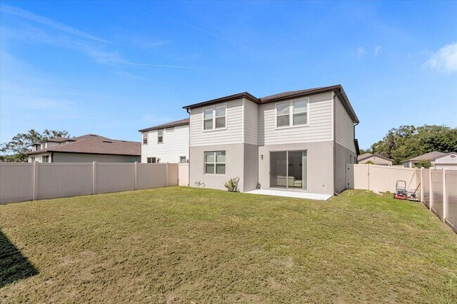 Building Photo - 2742 Red Horse Dr