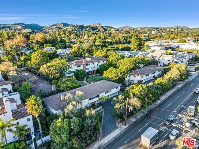 Building Photo - 11901 Sunset Blvd