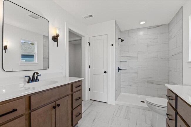 Building Photo - 2004 Stone Mountain Pkwy