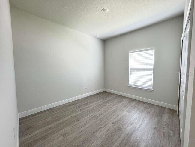 Building Photo - 15096 SW 51st Ave