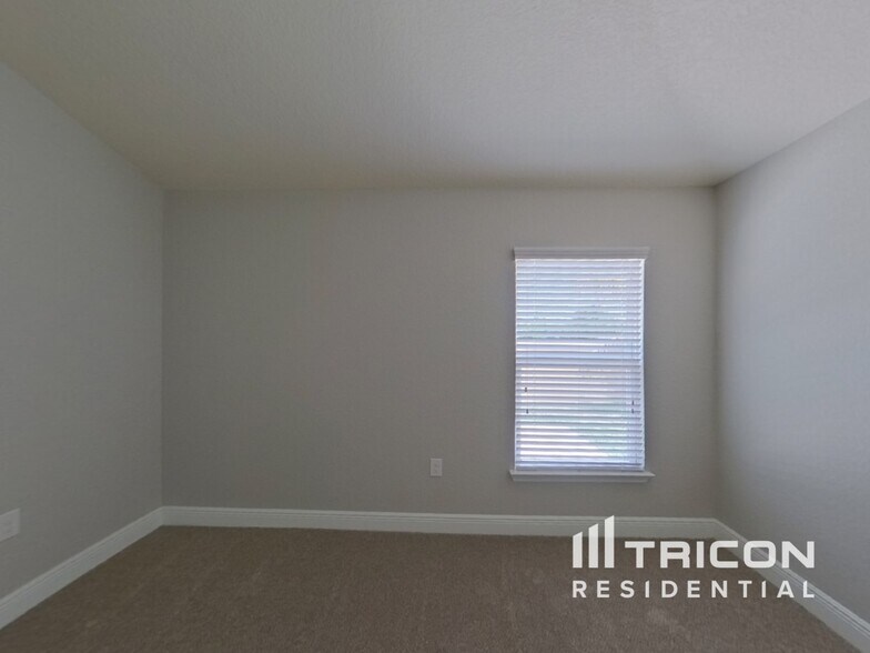 Building Photo - 14511 Dunrobin Dr