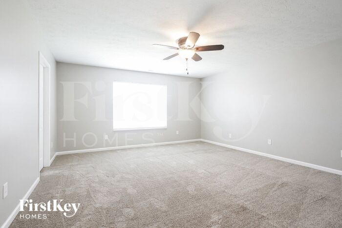 Building Photo - 121 Blue Lace Dr
