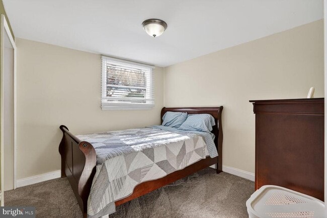 Building Photo - 4854 Langer Ln