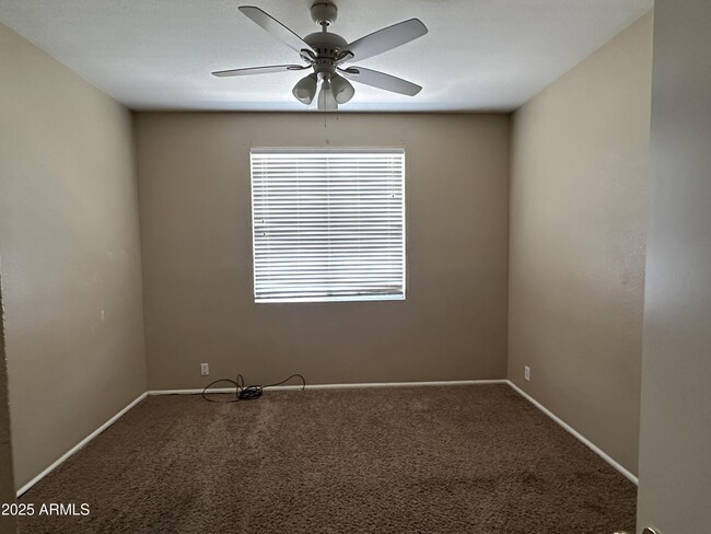 Building Photo - 11337 W Dana Ln