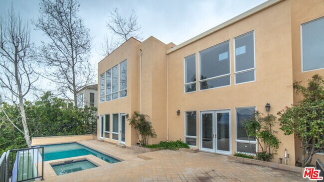 Building Photo - 14445 Mulholland Dr