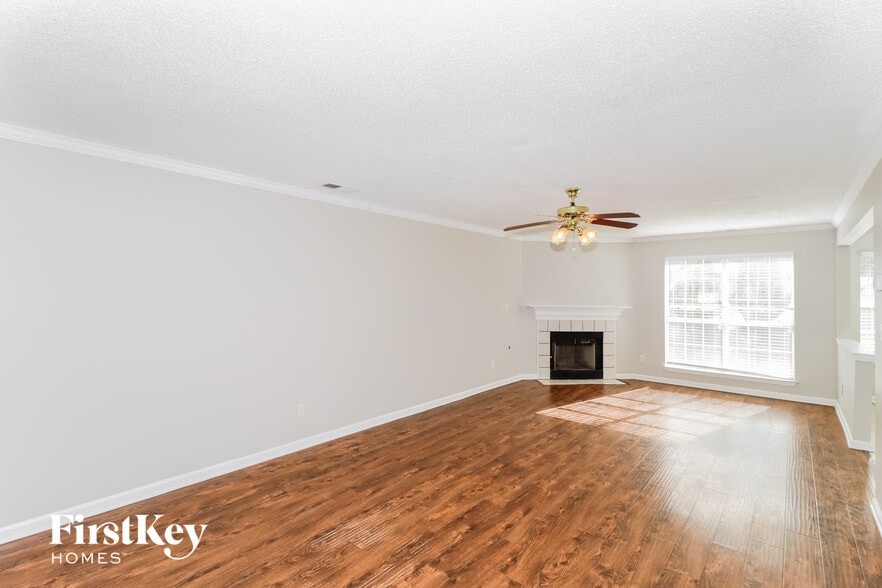 Building Photo - 7063 Anisetree Dr