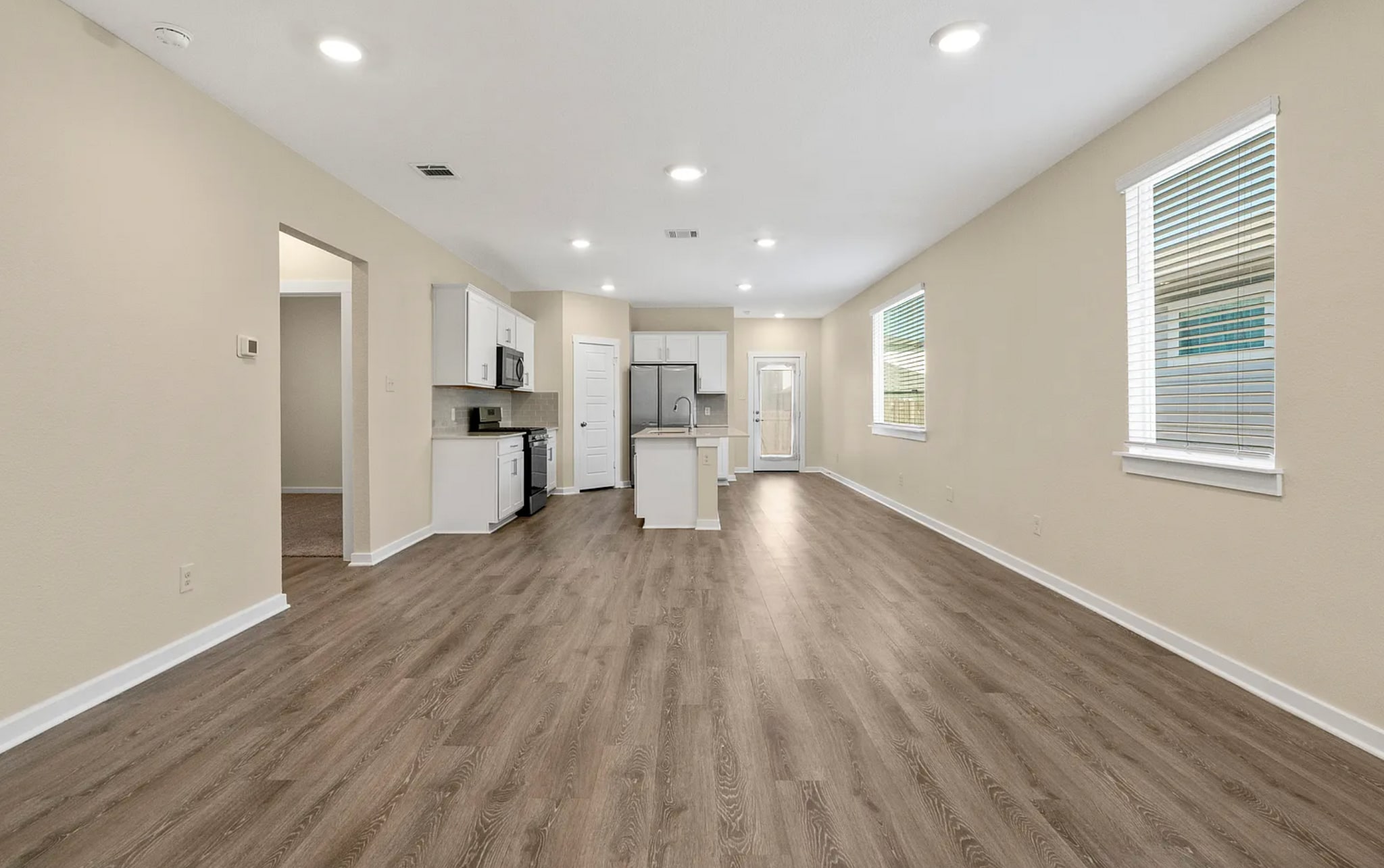 Building Photo - 220 Fairfax Ave