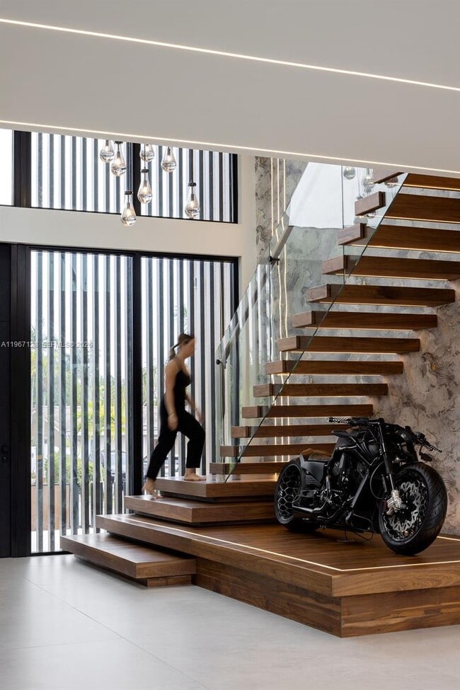 Building Photo - 1102 Washington St