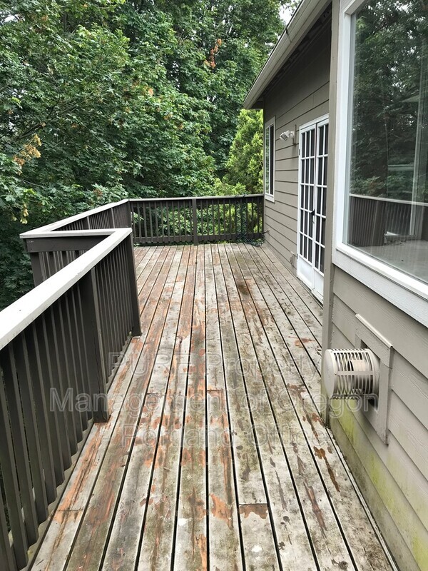 Building Photo - 18031 Chickaree Dr
