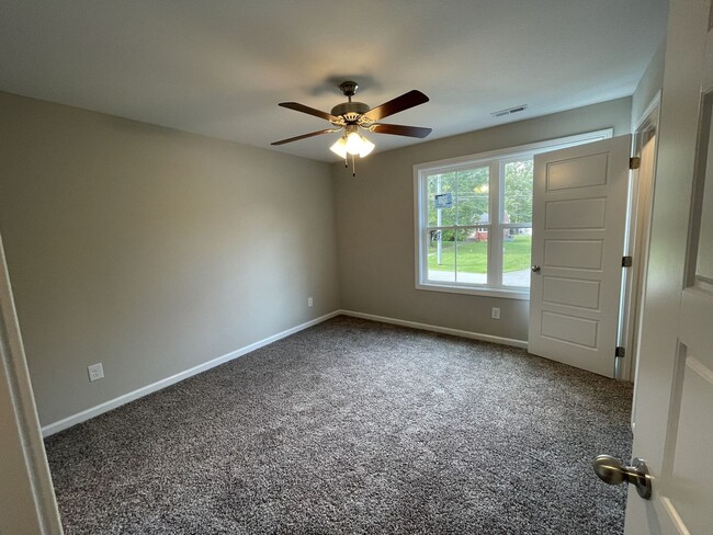 Building Photo - 316 Natcor Dr