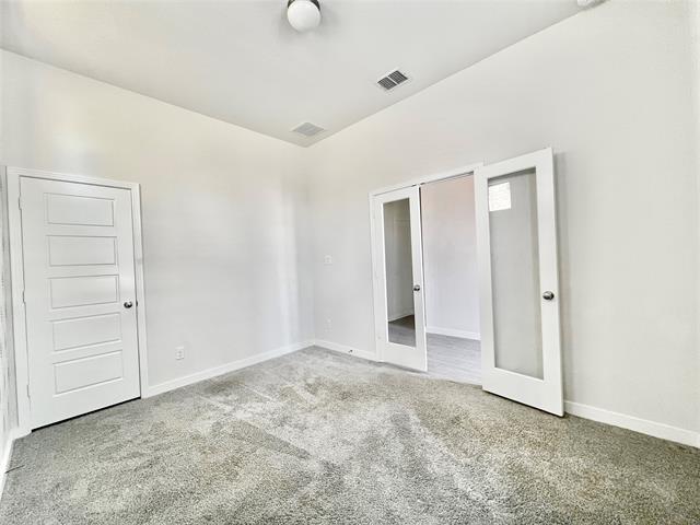 Building Photo - 991 Sprangletop St