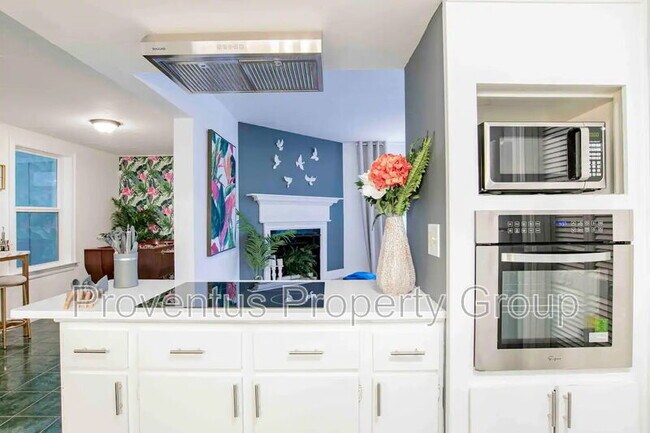 Building Photo - 14 Lieutenant St