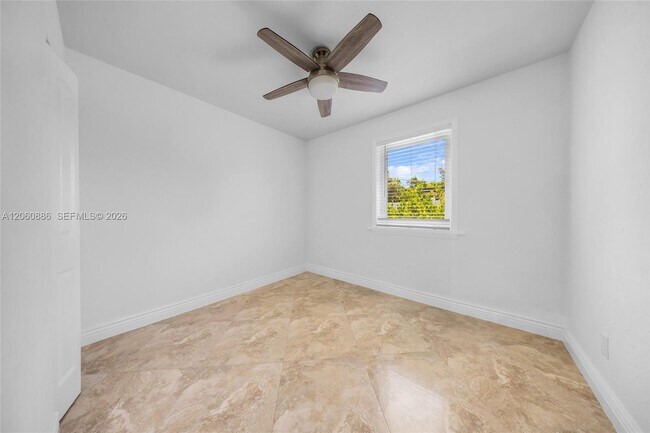 Building Photo - 1837 NE 48th Ct