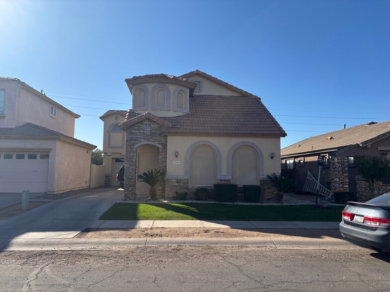 Building Photo - 5339 E Hopi Ave