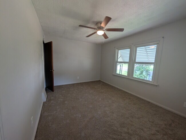 Building Photo - 2456 Wieck Dr