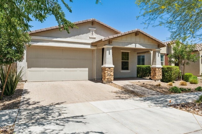 Building Photo - 5554 S Archer