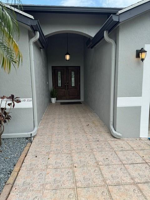 Building Photo - 8965 SW 59th Ct