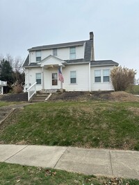 Building Photo - Three bedroom single-family home