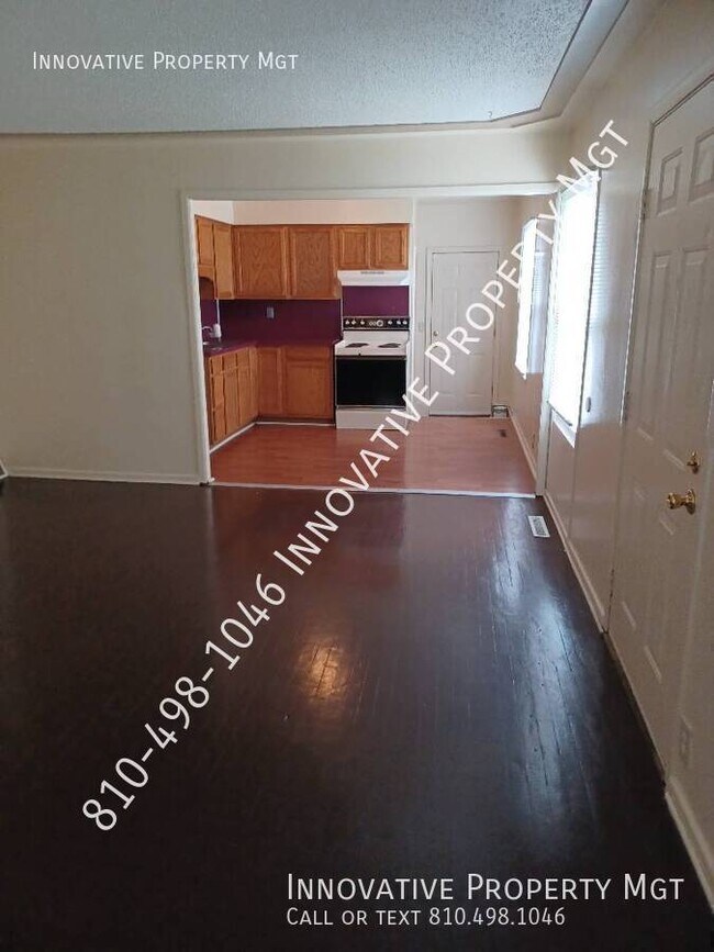 Building Photo - 2829 Plainfield Ave