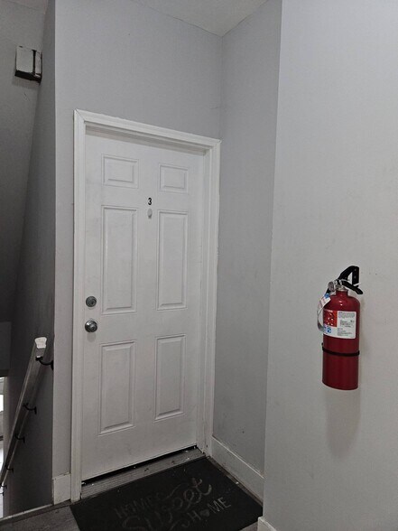 Building Photo - 5210 Master St