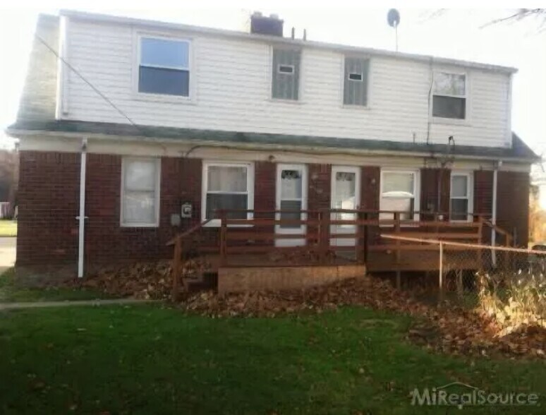 Building Photo - 21635 Moross Rd