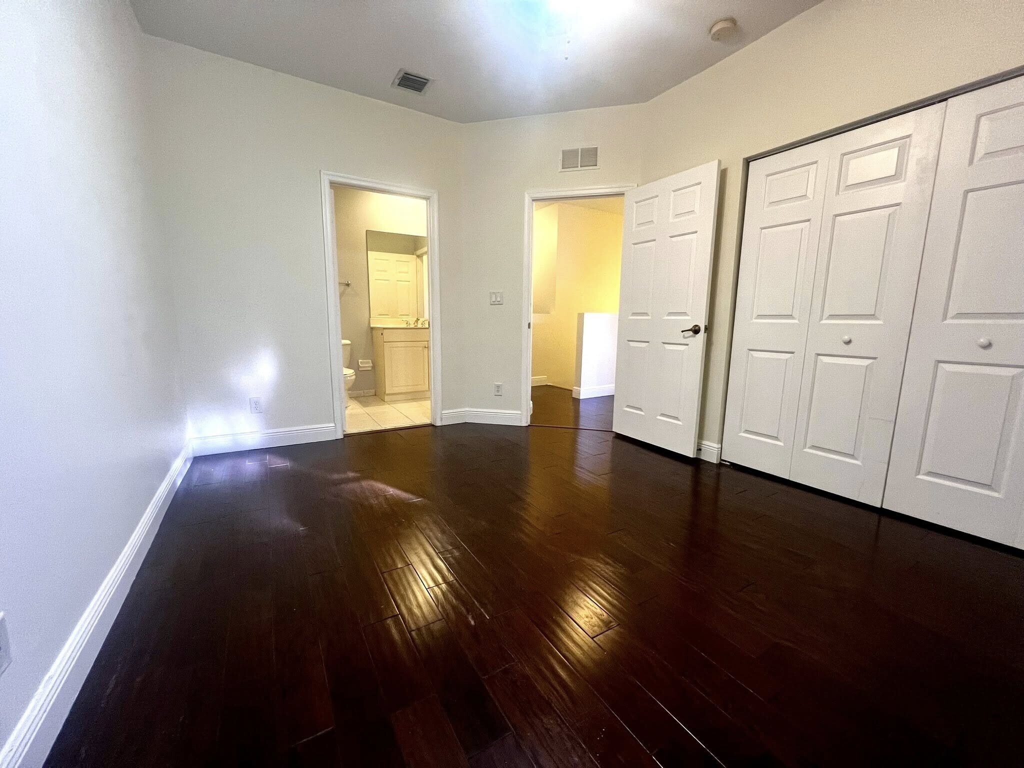 Building Photo - 3240 Fairway Cir