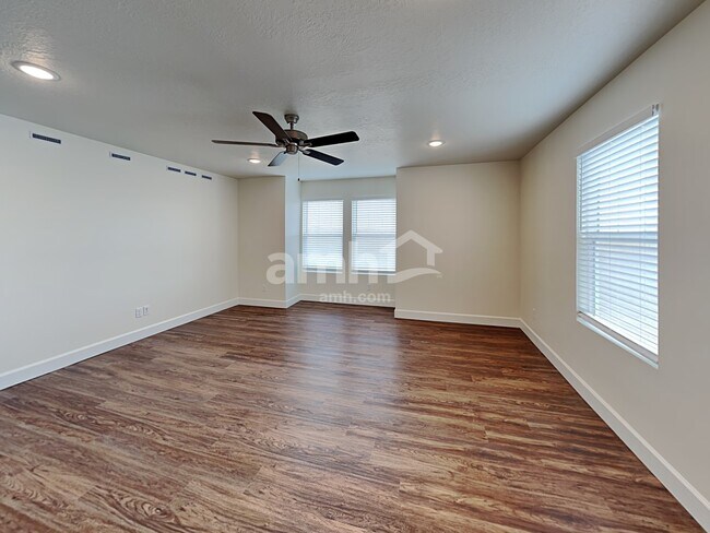 Building Photo - 6108 W Copper Hawk Dr