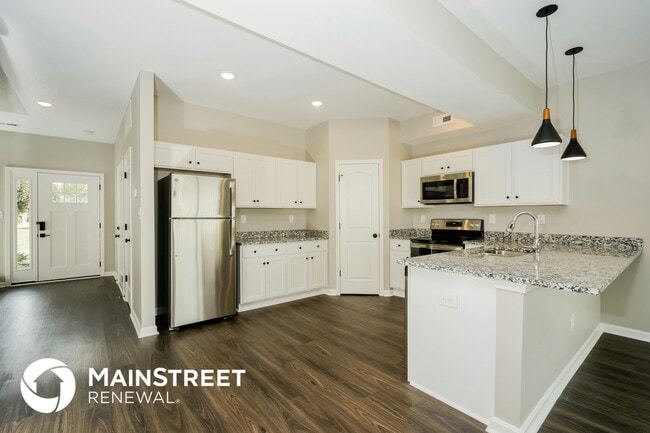 Building Photo - 2048 Hoosier Way