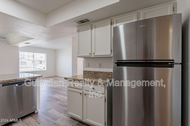 Building Photo - 2327 W Desiree Ln