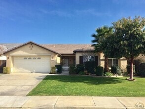 Building Photo - 106 Emerald Isle Way