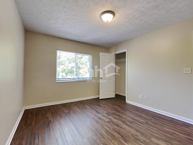 Building Photo - 10399 Peacock Ln