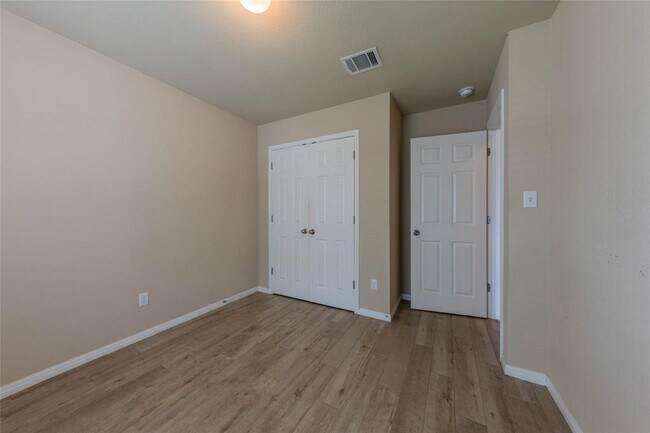 Building Photo - 15111 Verela Dr