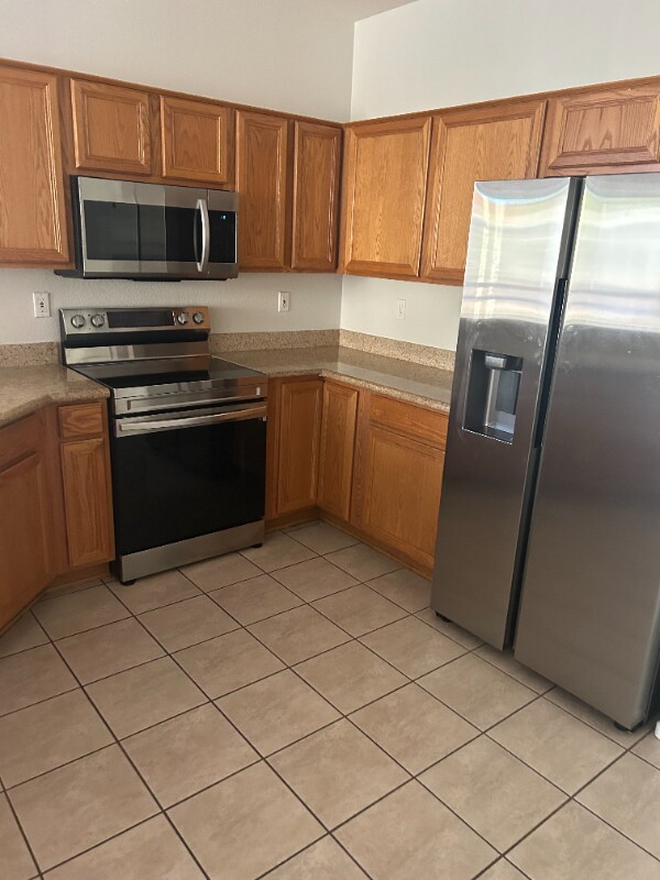 Building Photo - 17952 N Peppermill Ln