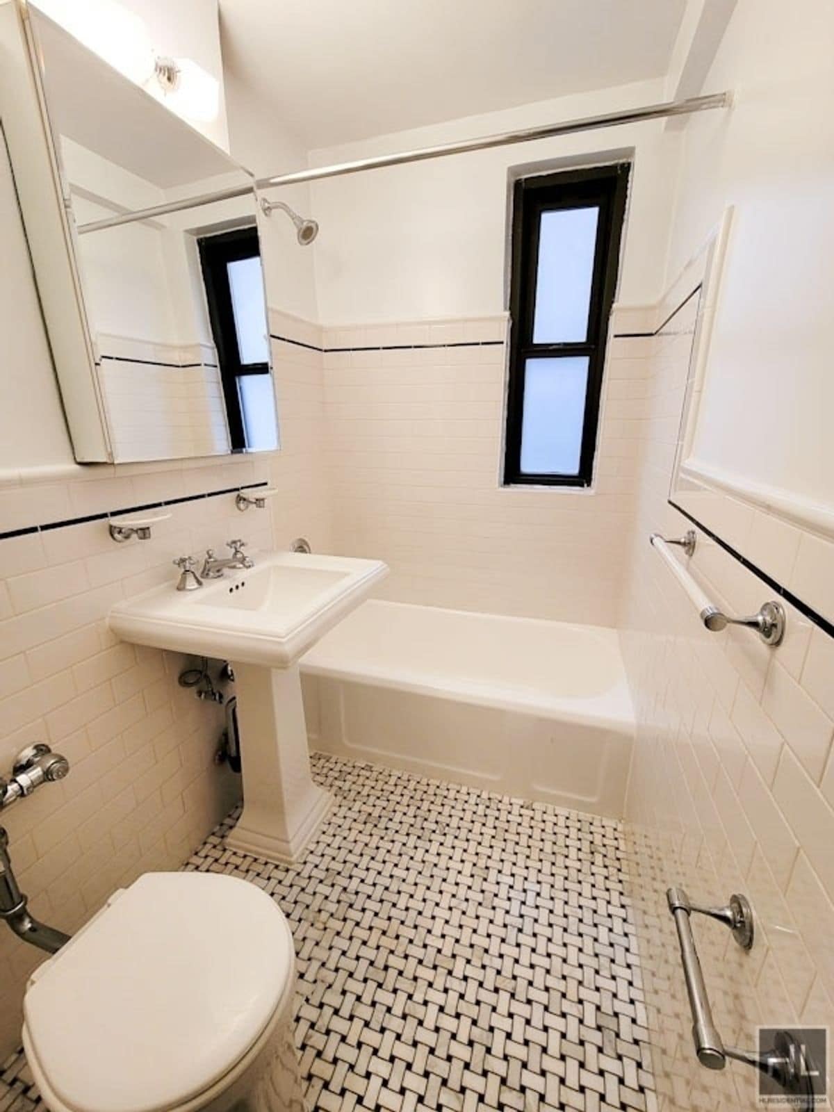 Building Photo - EAST 56 STREET