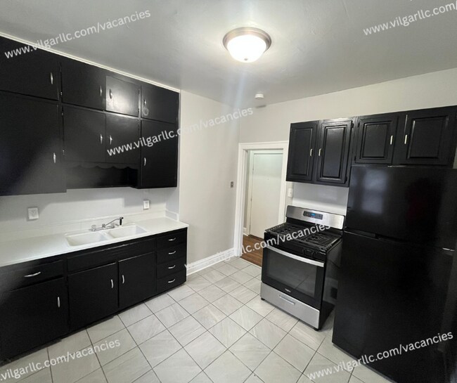 Primary Photo - 6631 Madison Ave