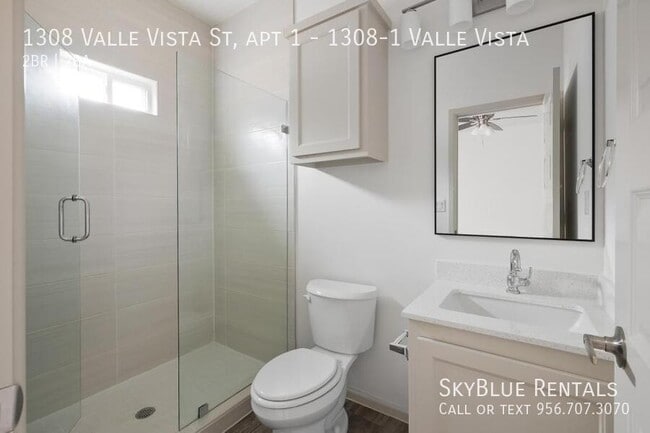 Building Photo - 1308 Valle Vista St