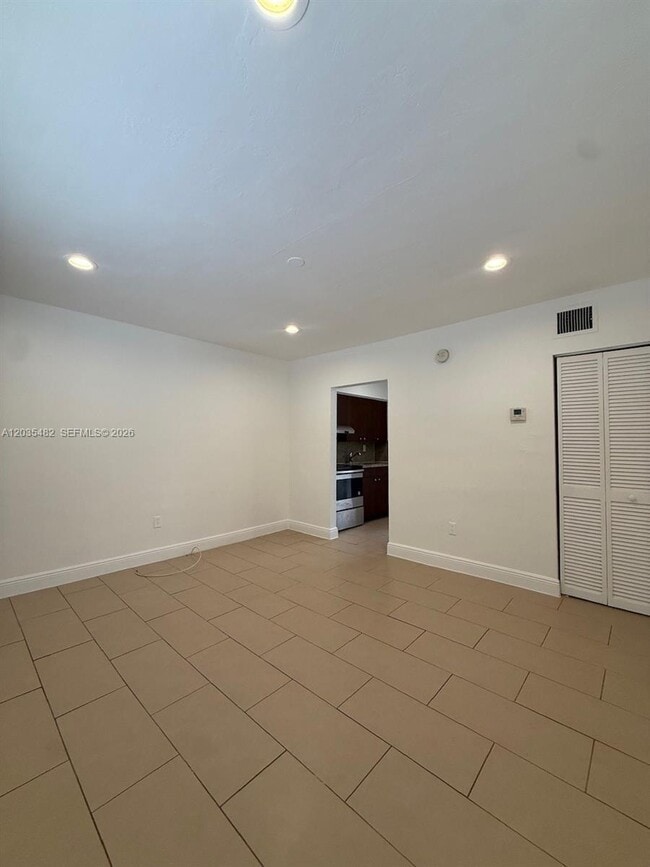 Building Photo - 5510 NW Miami Pl