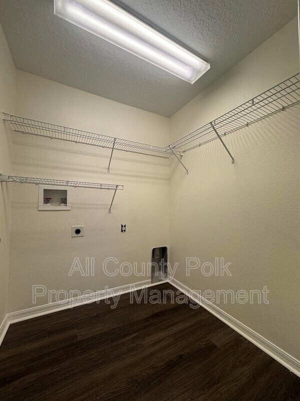 Building Photo - 2505 Brownwood Dr