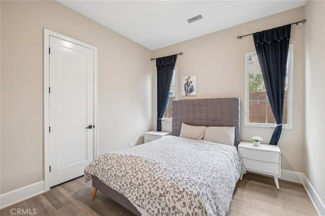 Building Photo - 309 Paradiso