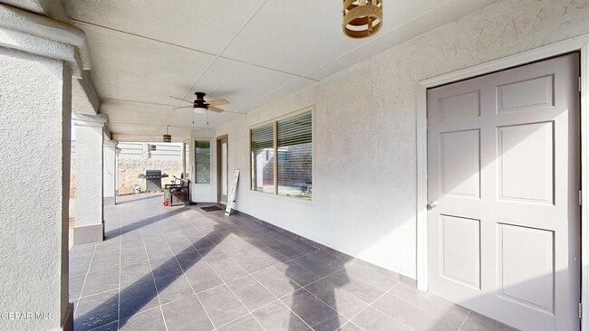 Building Photo - 240 S Halstead Dr