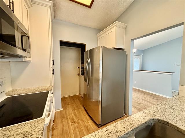 Building Photo - 319 Iberis Dr