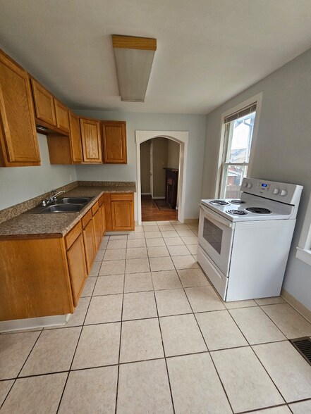 Building Photo - 58 16th St